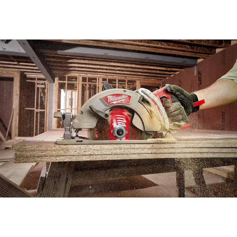 Milwaukee 2732-21HDSB M18 FUEL 18V 7-1/4 Circular Saw Kit w/ 25 Saw Blades