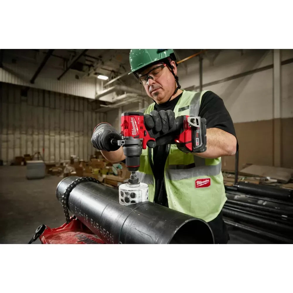 Milwaukee Pre-Sale Pre-Sale Pre-Sale 3697-22GR M18 FUEL 18V Cordless Drill / Driver Kit w/ M18 FUEL Grinder
