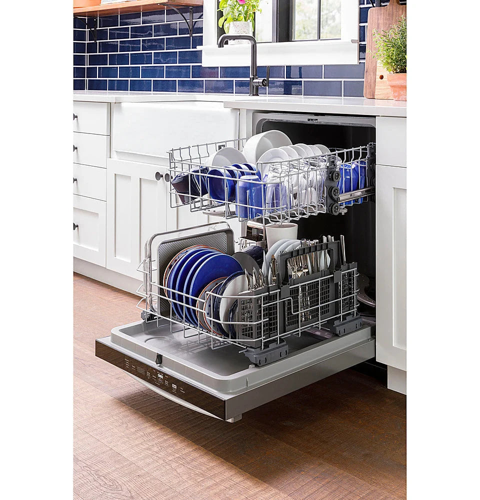 GE - Front Control Built-In Dishwasher, 52 dBA - Stainless steel