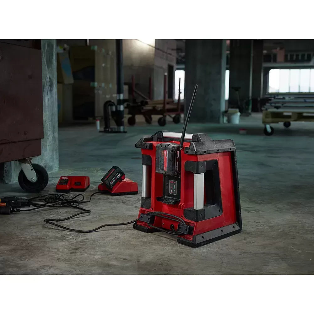 Milwaukee Pre-Sale 2792-20 M18 18V Jobsite Bluetooth Radio/Charger - Bare Tool