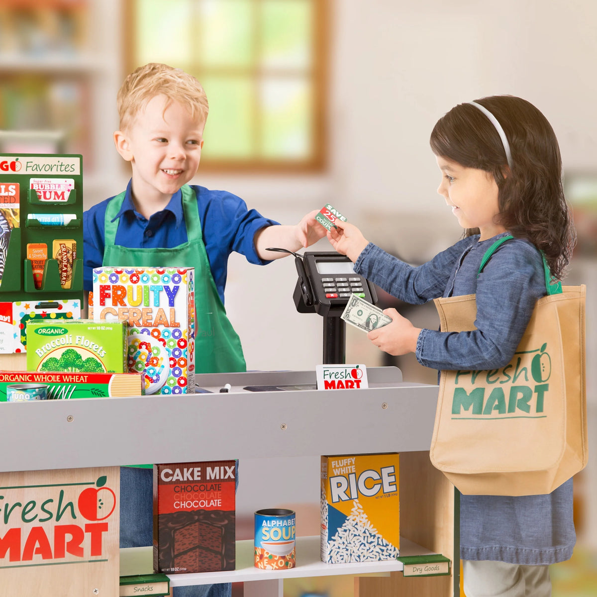 Melissa and Doug Freestanding Wooden Fresh Mart Grocery Store