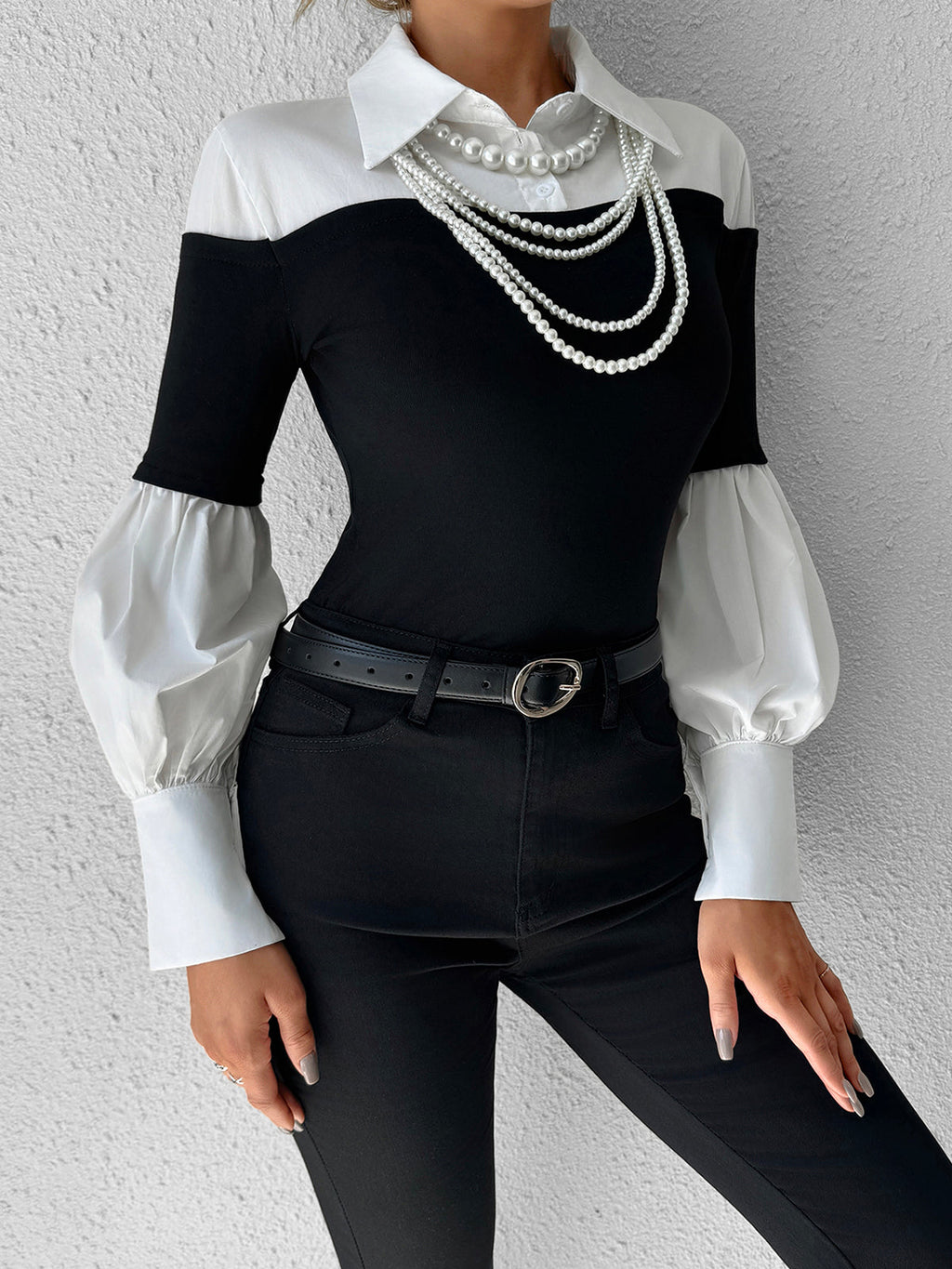Long Sleeve Polo Shirt with Contrast Binding and Regular Fit