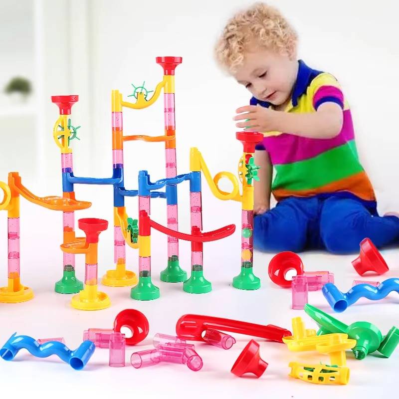 Marble Run Construction Set with 133 Pieces and Button Release  Funnel